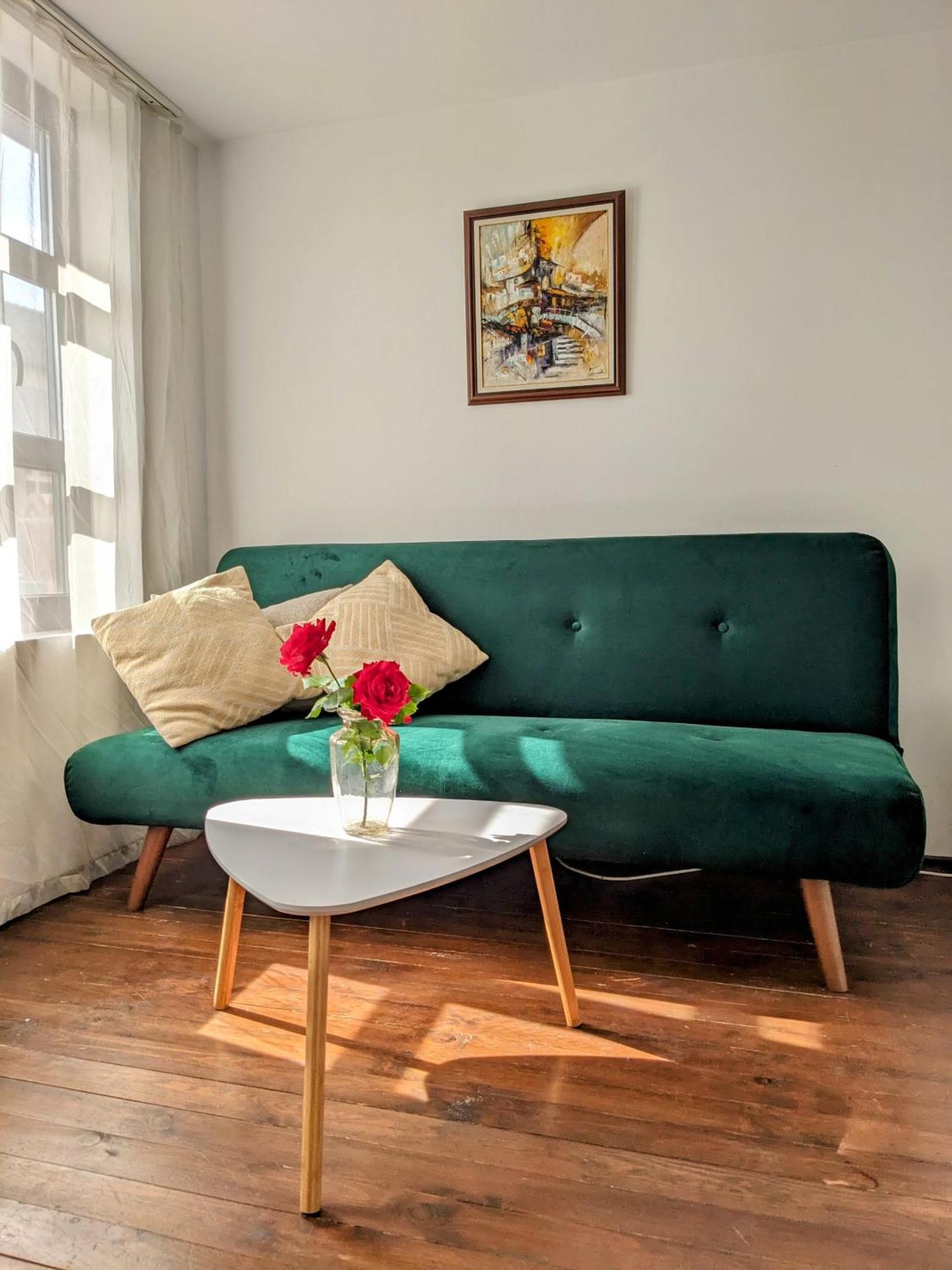 Honey I'M Home Apartments Veliko Tărnovo Esterno foto